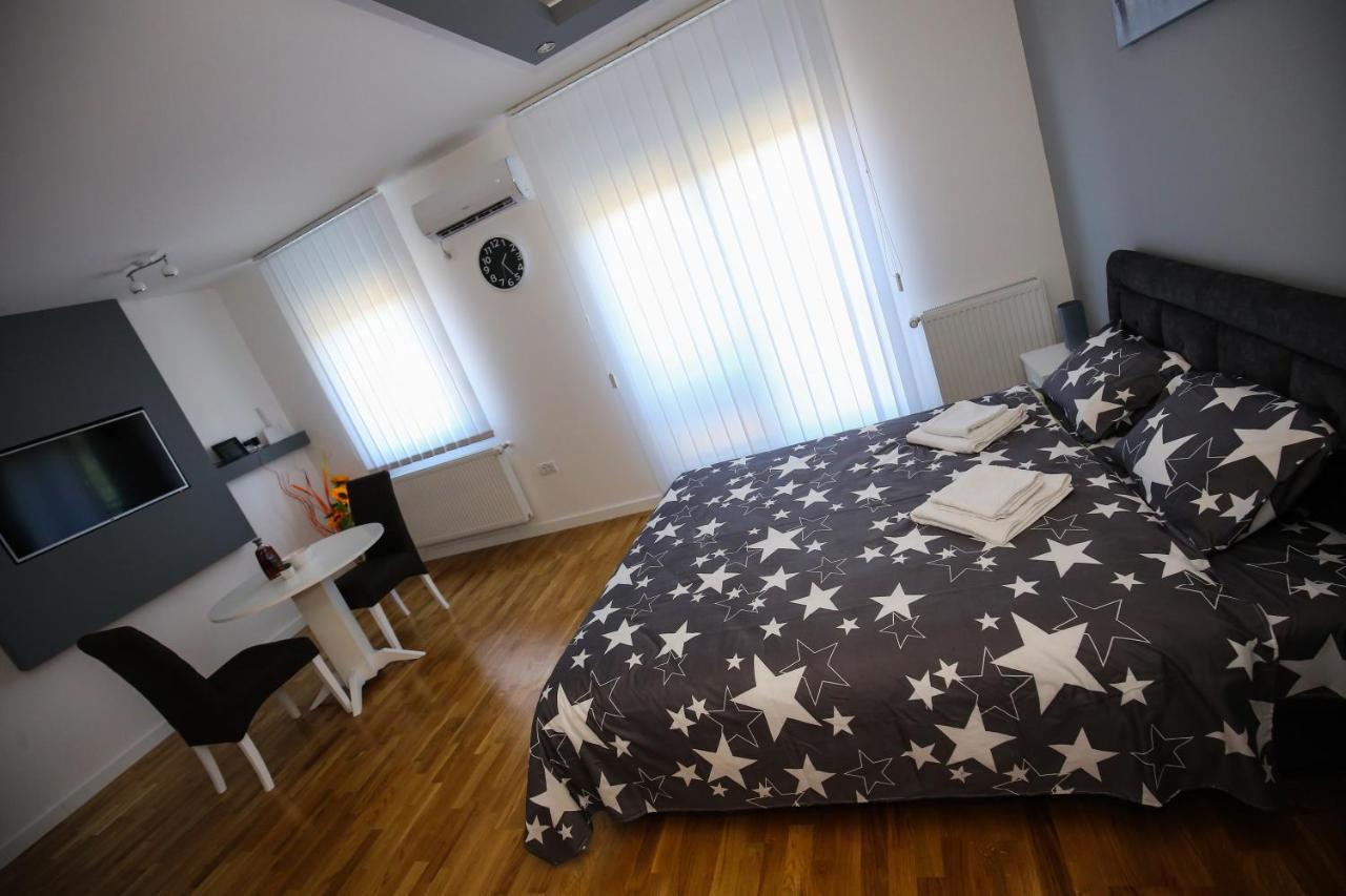 Manirosi 3 Apartman Szabadka Kültér fotó
